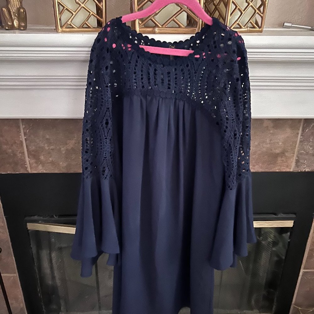 Size 00 Lilly Pulitzer Navy Lace Romper